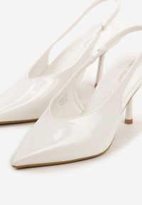 Renee - Białe Lakierowane Sandały na Szpilce Typu Slingback Addoxie. Okazja: na co dzień, na spacer. Kolor: biały. Materiał: lakier. Obcas: na szpilce. Styl: elegancki, casual. Wysokość obcasa: średni #6