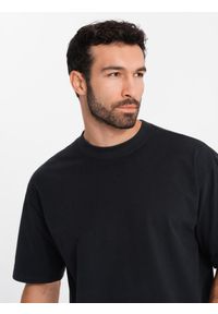 Ombre Clothing - Bawełniany męski t-shirt LOOSE FIT z okrągłym dekoltem – czarny V1 - Rozmiar: S. Okazja: na co dzień. Kolor: czarny. Materiał: bawełna. Styl: casual #3