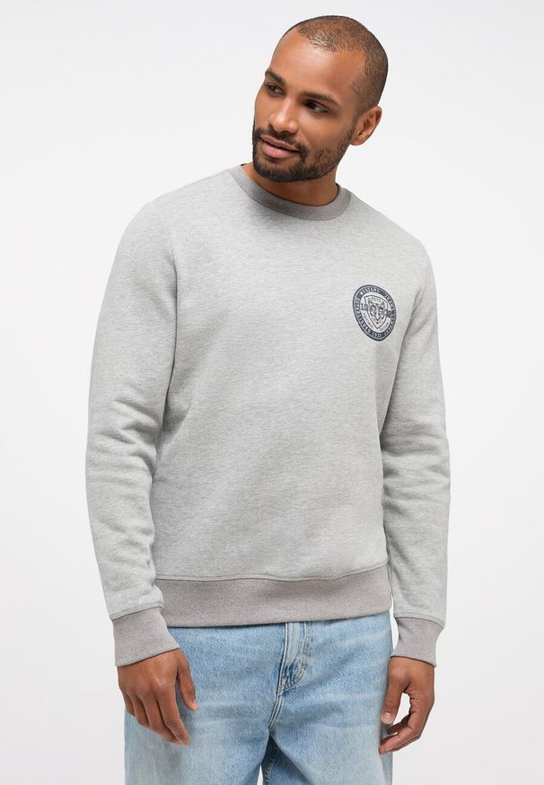 Mustang - MĘSKA BLUZA MUSTANG LOGO Ben Crewneck Mid Grey Mélange 1014159 4140