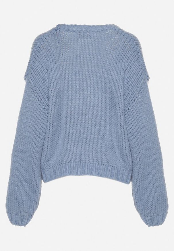 Born2be - Niebieski Kardigan w Kwiatowy Wzór Zapinany na Ozdobną Agrafkę Patinita. Okazja: na co dzień. Kolor: niebieski. Materiał: jeans. Długość: długie. Wzór: kwiaty. Styl: elegancki, casual