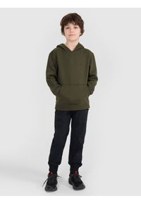 4f - 4F Bluza dresowa nierozpinana z kapturem chłopięca - khaki 152 (11-12 lat). Okazja: na co dzień. Typ kołnierza: kaptur. Kolor: oliwkowy, brązowy, wielokolorowy. Materiał: dresówka. Wzór: gładki, ze splotem. Sezon: lato. Styl: sportowy, casual