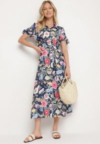 Born2be - Granatowa Rozkloszowana Sukienka o Koszulowym Kroju z Paskiem w Kwiatowy Wzór Fevelorine. Okazja: na co dzień. Kolor: niebieski. Wzór: kwiaty. Typ sukienki: koszulowe. Styl: casual #6
