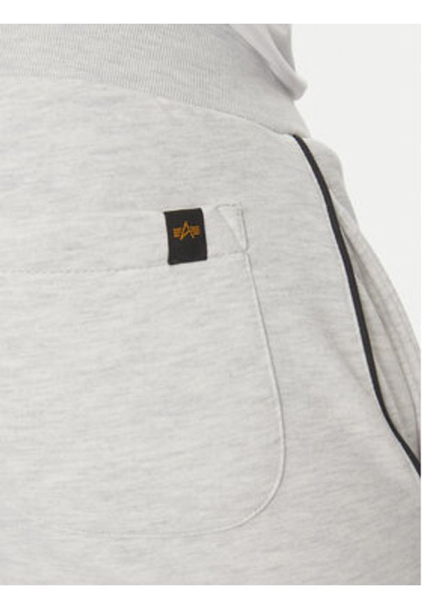 Alpha Industries Spodnie dresowe Small Logo 156374 Szary Regular Fit. Kolor: szary. Materiał: bawełna