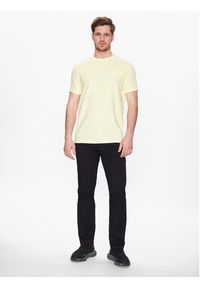 Karl Lagerfeld - KARL LAGERFELD T-Shirt 755890 532221 Żółty Regular Fit. Typ kołnierza: dekolt w karo. Kolor: żółty. Materiał: bawełna #4