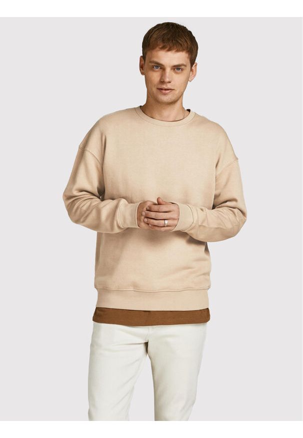 Jack & Jones - Jack&Jones Bluza Star 12208182 Beżowy Regular Fit. Kolor: beżowy. Materiał: bawełna