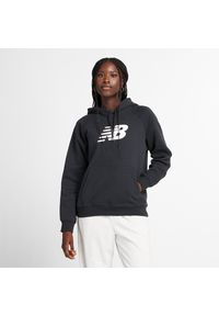 Bluza damska New Balance WT43524BK – czarna. Okazja: na co dzień. Kolor: czarny. Materiał: dresówka, poliester, prążkowany, bawełna. Styl: klasyczny, casual