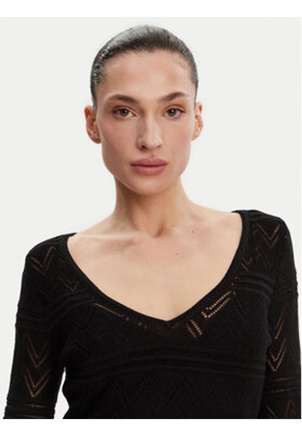 Guess Sukienka dzianinowa W5GK48 Z3E22 Czarny Slim Fit. Kolor: czarny. Materiał: wiskoza