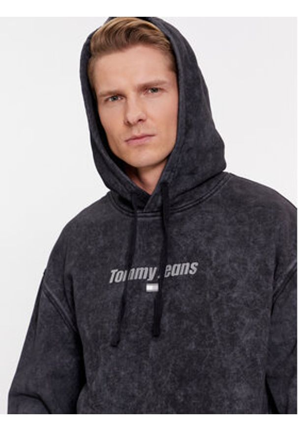 Tommy Jeans Bluza Washed Linear DM0DM17787 Czarny Relaxed Fit. Kolor: czarny. Materiał: bawełna