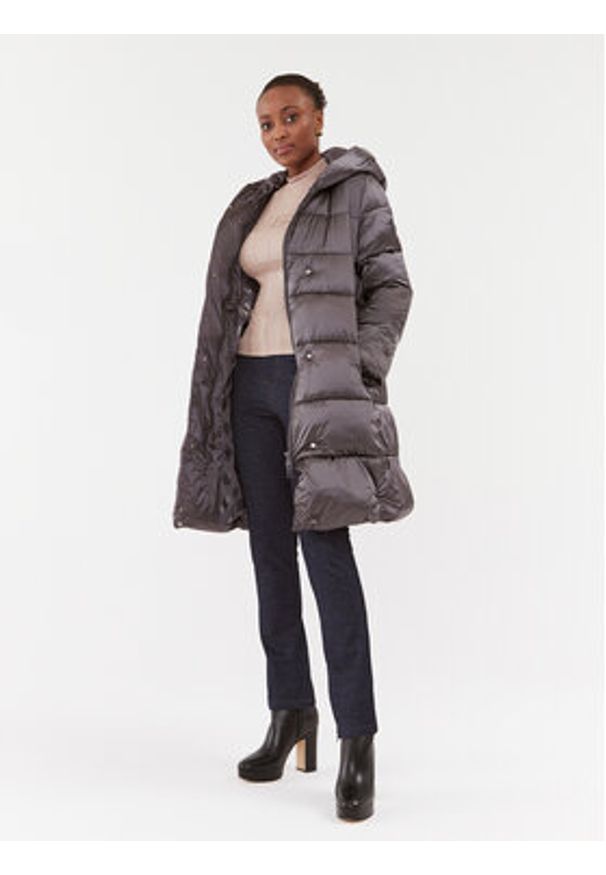 Guess Kurtka zimowa W3BL78 WF9V2 Szary Regular Fit. Kolor: szary. Materiał: puch, syntetyk. Sezon: zima