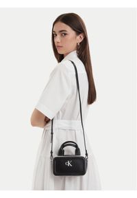 Calvin Klein Torebka Contrast Ck Mini Bauletto Bag LV04F1257G Czarny. Kolor: czarny. Materiał: skórzane #1