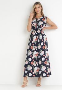 Born2be - Czarna Sukienka Maxi z Rozkloszowanym Dołem i Gumką w Pasie Kimisa. Kolor: czarny. Długość rękawa: bez rękawów. Typ sukienki: rozkloszowane. Długość: maxi