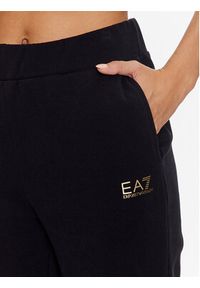 EA7 Emporio Armani Dres 3RTV67 TJPWZ 0201 Czarny Regular Fit. Kolor: czarny. Materiał: bawełna, dresówka #2