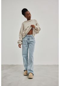 Marsala - Spodnie jeansowe z szerokimi nogawkami w kolorze LIGHT DENIM - MANHATTAN-M. Okazja: na co dzień. Materiał: denim, jeans. Wzór: aplikacja, haft. Styl: casual, elegancki #1