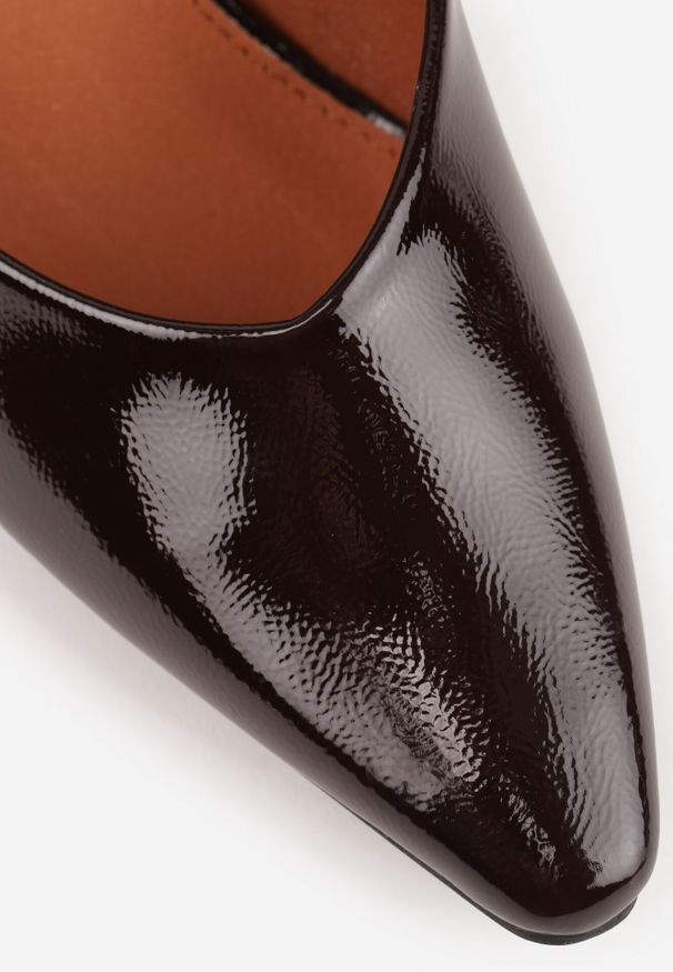 Born2be - Brązowe Klasyczne Czółenka Vices na Klepsydrowym Obcasie ze Skórzaną Wkładką Dodvira. Okazja: na ślub cywilny, na randkę, na wesele, do pracy, na spotkanie biznesowe. Kolor: brązowy. Materiał: skóra. Obcas: na obcasie. Styl: klasyczny. Wysokość obcasa: średni