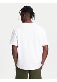 United Colors of Benetton - United Colors Of Benetton T-Shirt 3MI6U109O Biały Oversize. Kolor: biały. Materiał: bawełna #3