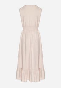 Born2be - Beżowa Wiskozowa Sukienka o Kopertowym Kroju z Falbanką Uliria. Kolor: beżowy. Materiał: wiskoza. Typ sukienki: kopertowe. Styl: elegancki #4