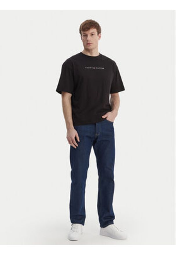 TOMMY HILFIGER - Tommy Hilfiger T-Shirt UM0UM03643 Czarny Regular Fit. Kolor: czarny. Materiał: bawełna