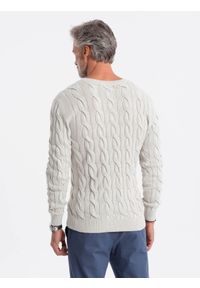 Ombre Clothing - Sweter męski z warkoczowym splotem - kremowy V1 E195 - XXL. Okazja: na co dzień. Kolor: biały. Materiał: bawełna, jeans, akryl. Wzór: ze splotem. Styl: klasyczny, elegancki, casual #6