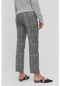 Custommade Spodnie Phia By NBS damskie kolor czarny proste high waist. Okazja: na co dzień. Stan: podwyższony. Kolor: czarny. Materiał: materiał. Styl: casual #3