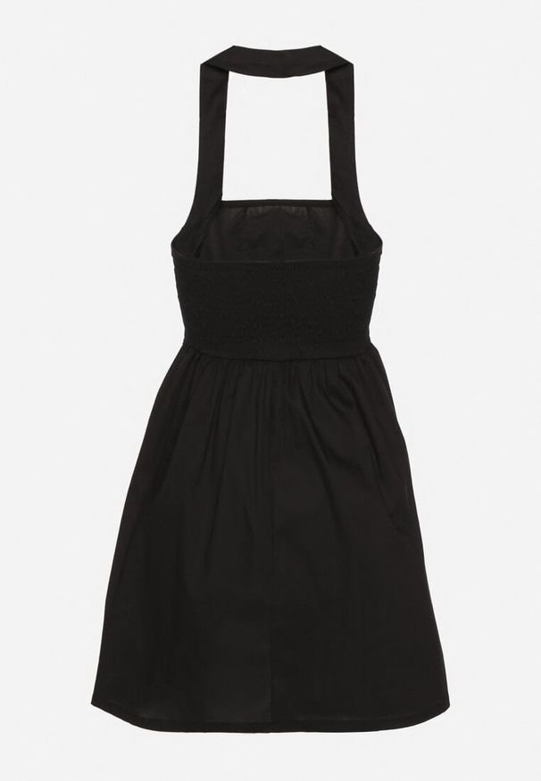 Born2be - Czarna Bawełniana Sukienka Rozkloszowana na Szyję Kolaniela. Okazja: na co dzień. Kolor: czarny. Materiał: bawełna. Sezon: wiosna. Typ sukienki: proste. Styl: casual, elegancki