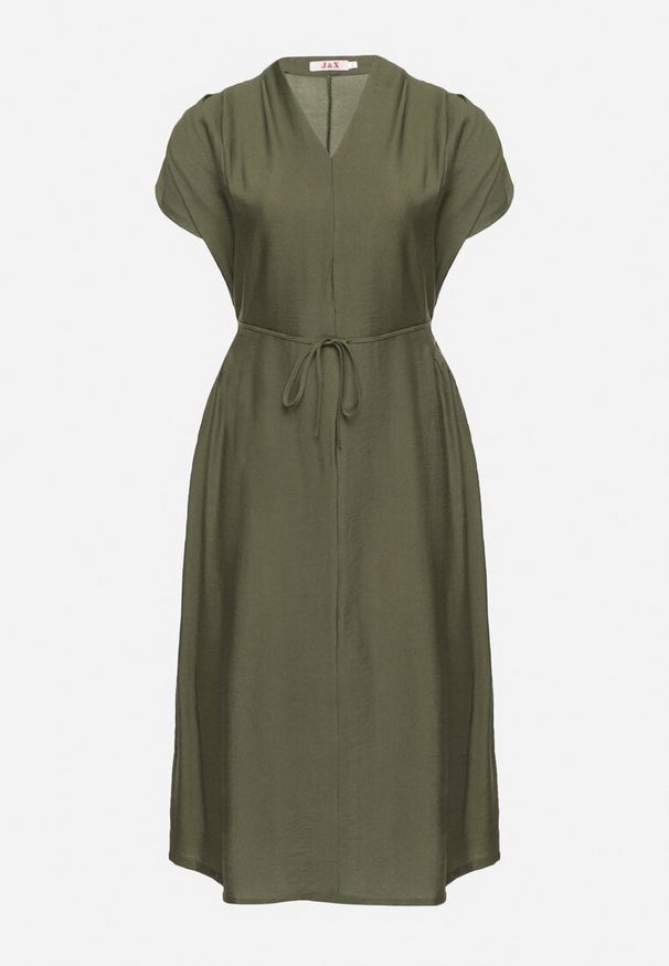 Born2be - Zielona Wiskozowa Sukienka Pudełkowa z Cienkim Paskiem i Kieszeniami Lumivorae. Okazja: na co dzień. Kolekcja: plus size. Kolor: zielony. Materiał: wiskoza. Typ sukienki: proste, dla puszystych. Styl: elegancki, casual