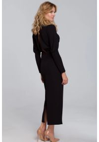 Sukienki.shop - Elegancka sukienka z odkrytymi plecami czarna z rozcięciem. Okazja: na imprezę. Kolor: czarny. Styl: elegancki #1