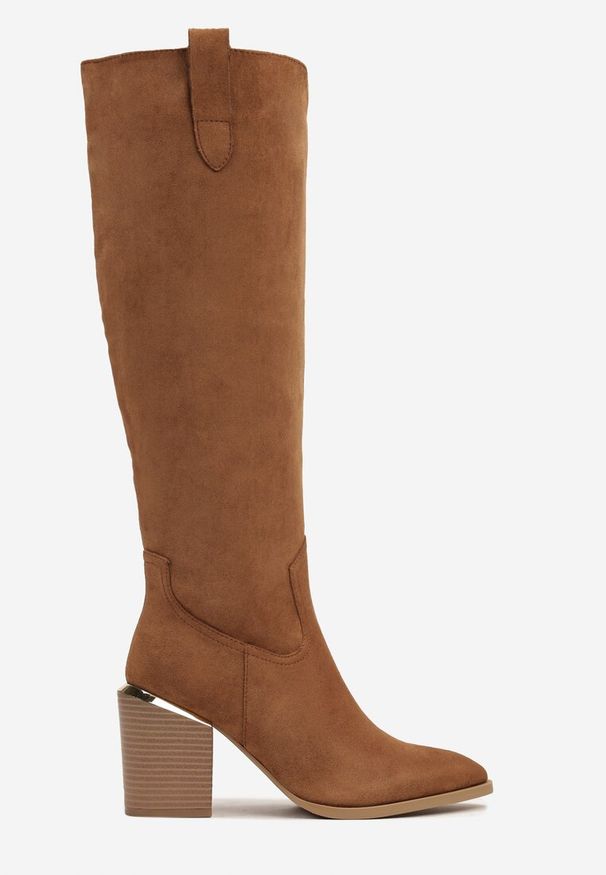 Renee - Brązowe Kozaki Vices na Słupku Ozdobione Metaliczną Wstawką Moriane. Okazja: na co dzień. Kolor: brązowy. Materiał: jeans. Wzór: aplikacja. Obcas: na słupku. Styl: casual, elegancki