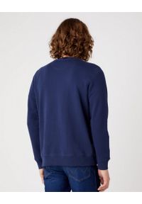 Wrangler - WRANGLER FRAME LOGO CREW MĘSKA BLUZA KLASYCZNA NADRUK NAVY W662HA114 112320240. Wzór: nadruk. Styl: klasyczny