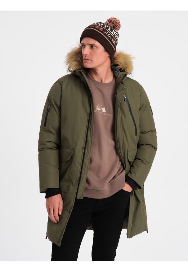 Ombre Clothing - Męska ocieplana kurtka alaska z kieszeniami i rozpinanym dołem – ciemnooliwkowa V3 - Rozmiar: L. Typ kołnierza: kaptur. Kolor: oliwkowy. Materiał: syntetyk, materiał. Długość: długie. Wzór: moro. Styl: militarny