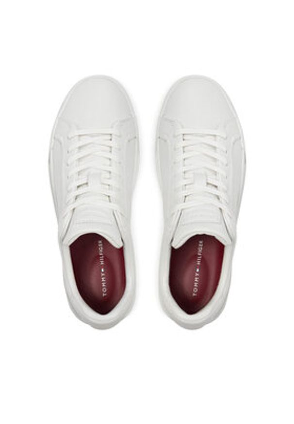 TOMMY HILFIGER - Tommy Hilfiger Sneakersy Th Court Best Leather FM0FM05120 Écru. Materiał: skóra