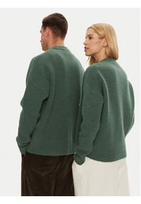 AMI PARIS Sweter UKS025.KN0032 Zielony Regular Fit. Kolor: zielony. Materiał: wełna #4