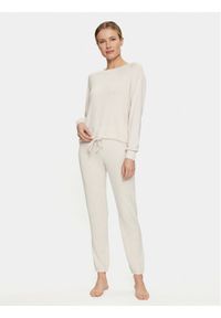 Ugg Komplet sweter i spodnie materiałowe Gable 1117993 Beżowy Relaxed Fit. Kolor: beżowy. Materiał: wiskoza #1