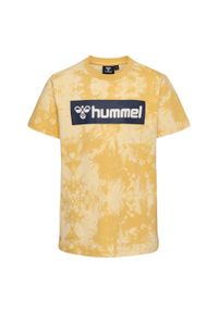 Koszulka dla dzieci Hummel Jump AOP. Kolor: wielokolorowy, żółty, brązowy. Wzór: nadruk, aplikacja. Sport: joga i pilates #1