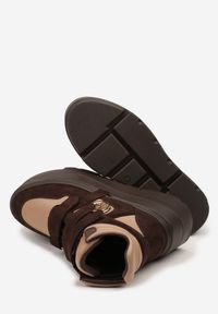 Born2be - Beżowo-Brązowe Botki Vices w Stylu Sneakersów na Platformie Afirriva. Okazja: na co dzień. Zapięcie: rzepy. Kolor: beżowy. Materiał: jeans. Wzór: aplikacja. Obcas: na platformie. Styl: retro, casual, klasyczny. Wysokość obcasa: średni #3