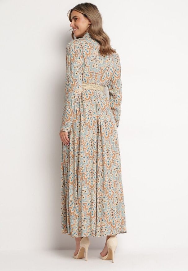 Born2be - Jasnoniebieska Sukienka z Guzikami i Plecionym Paskiem z Klamrą Aralty. Kolor: niebieski. Długość rękawa: długi rękaw. Sezon: wiosna, lato. Typ sukienki: koszulowe