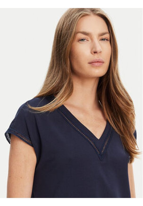 Tatuum Sukienka codzienna Kokena T2509.210 Granatowy Regular Fit. Okazja: na co dzień. Kolor: niebieski. Materiał: bawełna. Typ sukienki: proste. Styl: casual