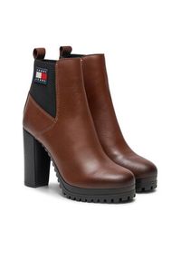 Tommy Jeans Botki Tjw New Ess High Heel Boot EN0EN02439 Brązowy. Kolor: brązowy. Materiał: skóra