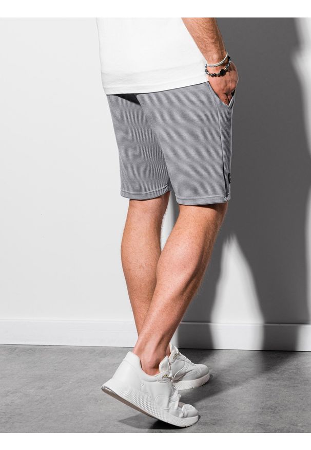 Szare szorty Ombre Clothing krótkie