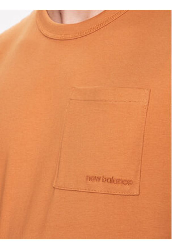 New Balance T-Shirt Athletics Nature State MT23567 Pomarańczowy Relaxed Fit. Kolor: pomarańczowy. Materiał: bawełna