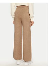 Replay - REPLAY Spodnie dresowe DK3303.000.G23372 Beżowy Regular Fit. Kolor: beżowy. Materiał: syntetyk #3