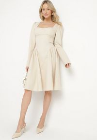 Born2be - Beżowa Rozkloszowana Sukienka z Usztywnianymi Miseczkami Tillimara. Kolor: beżowy. Typ sukienki: dopasowane #6