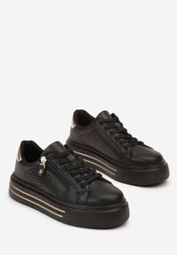 Renee - Czarne Sneakersy na Platformie Ozdobione Suwakiem i Perforacją Gioseria. Okazja: na co dzień. Kolor: czarny. Materiał: jeans. Wzór: aplikacja. Obcas: na platformie #4