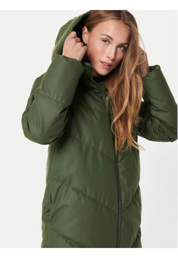 JDY Płaszcz zimowy 15217556 Zielony Regular Fit. Kolor: zielony. Materiał: syntetyk. Sezon: zima