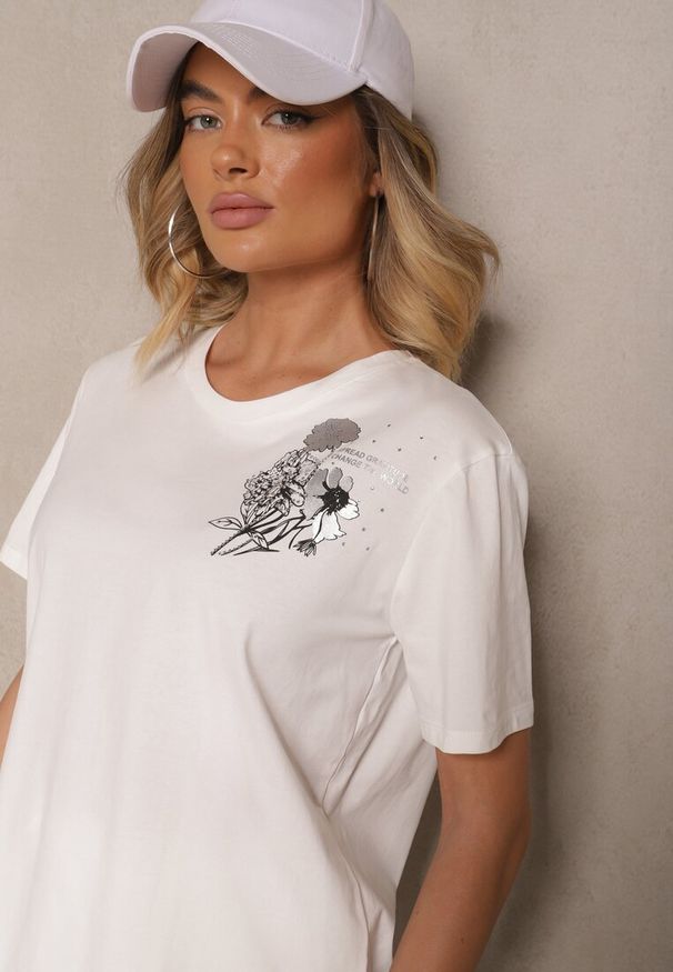 Renee - Biały Bawełniany T-shirt z Ozdobnym Nadrukiem i Cyrkoniami Teomala. Kolor: biały. Materiał: bawełna. Wzór: nadruk. Styl: elegancki, klasyczny