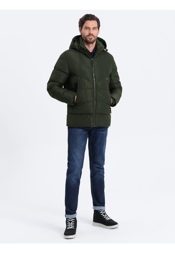 Ombre Clothing - Kurtka męska zimowa z nietypowym pikowaniem - ciemnozielona V2 - Rozmiar: S. Typ kołnierza: kołnierzyk stójkowy. Kolor: zielony. Materiał: poliester, polar. Sezon: zima