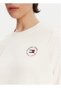 Tommy Jeans Bluza Essential DW0DW20639 Biały Regular Fit. Kolor: biały. Materiał: bawełna #4