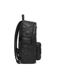 Calvin Klein Plecak Puffer Round Backpack LV04D3141G Czarny. Kolor: czarny. Materiał: materiał