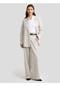 Big-Star - Marynarka damska z dodatkiem lnu beżowa Marylia 800. Okazja: na spotkanie biznesowe. Kolor: beżowy. Materiał: len. Wzór: aplikacja. Styl: biznesowy, elegancki #5