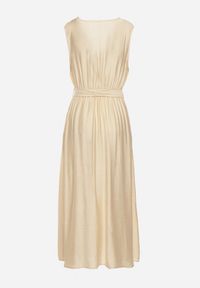 Born2be - Beżowa Rozkloszowana Sukienka z Wiskozą Kopertowym Dekoltem i Materiałowym Paskiem w Talii Jenvia. Okazja: na spacer. Typ kołnierza: dekolt kopertowy. Kolor: beżowy. Materiał: wiskoza, materiał. Sezon: lato. Typ sukienki: kopertowe. Styl: klasyczny #7