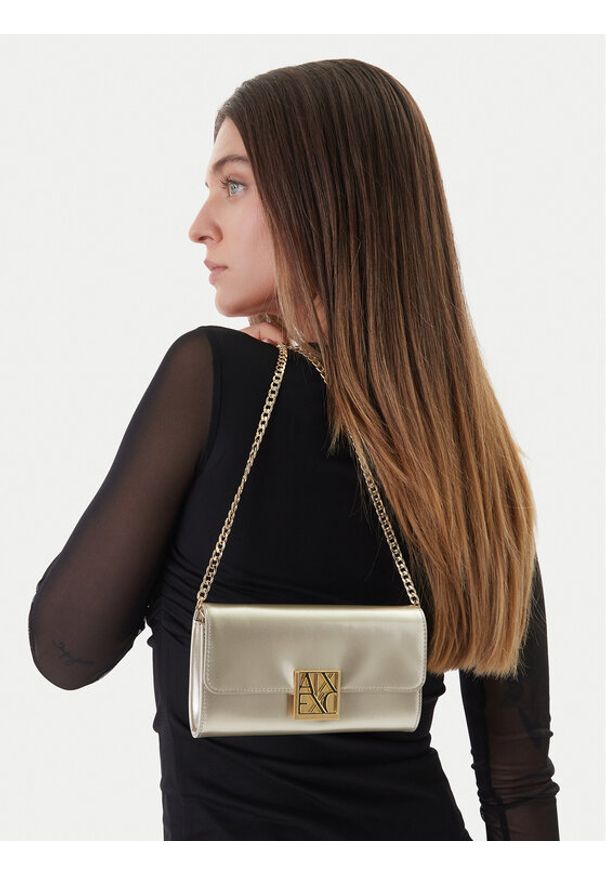 Armani Exchange Torebka XW000358 AF21362 U1046 Złoty. Kolor: złoty. Materiał: skórzane